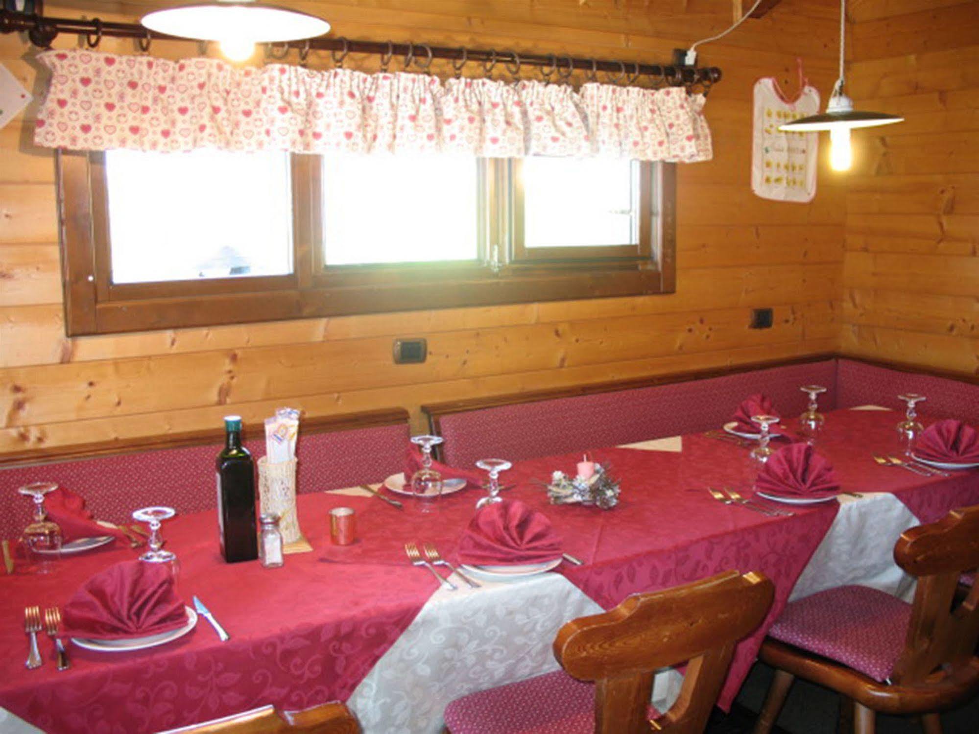 Restaurant Hotel Chalet Del Sole Саузе-д'Ульс Экстерьер фото